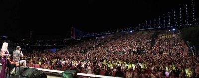 Kuruçeşme'de Serdar Ortaç konseri!